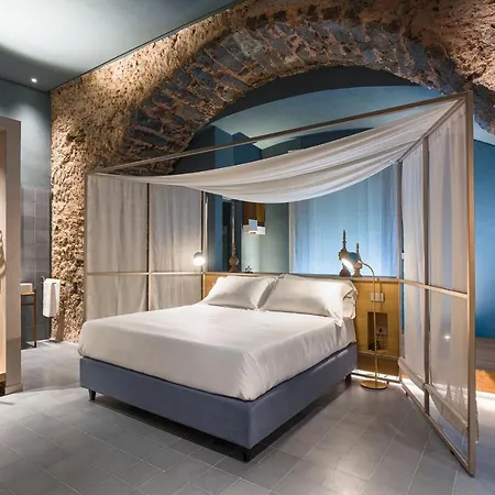 Bastio Private 호텔 *