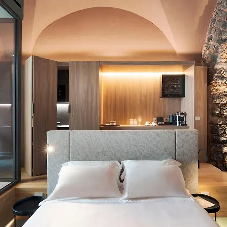 Bastio Private 호텔 *