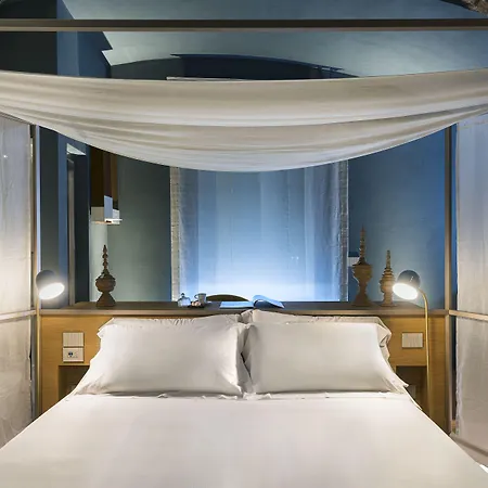 Bastio Private 호텔 *